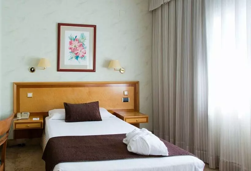 Fotos del hotel Vp Jardín De Tres Cantos:  11