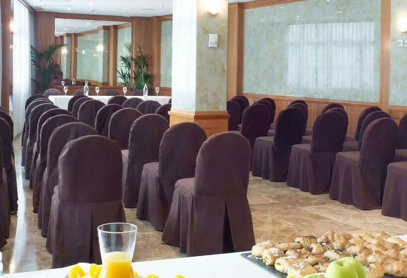 Fotos del hotel Vp Jardín De Tres Cantos:  9