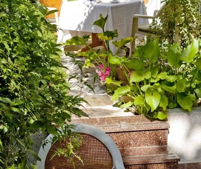 Fotos del hotel Vp Jardín De Tres Cantos:  5