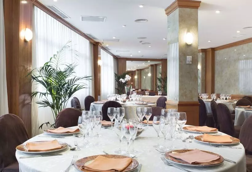 Fotos del hotel Vp Jardín De Tres Cantos:  12