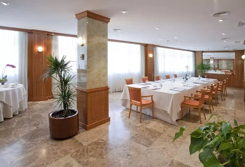 Fotos del hotel Vp Jardín De Tres Cantos:  8