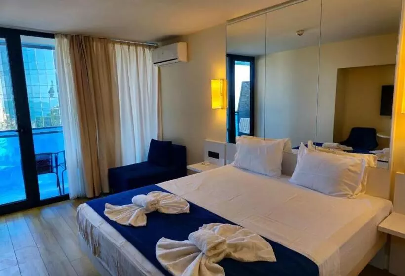 Fotos del hotel Orbi City:  8
