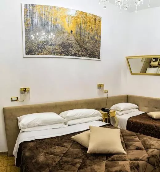 Fotos del hotel Des Artistes:  6