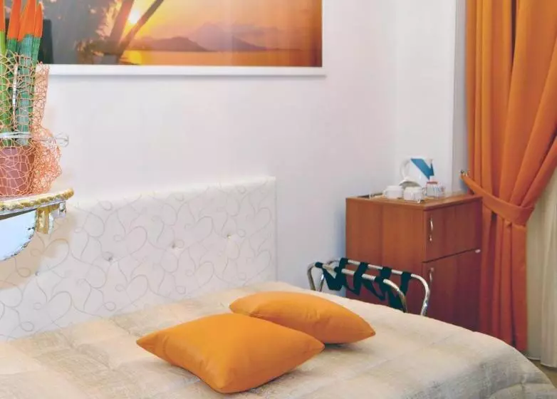 Fotos del hotel Des Artistes:  16