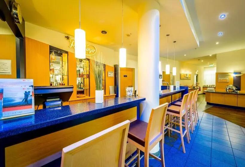 Fotos del hotel Holiday Inn Express Dortmund, An Ihg:  13