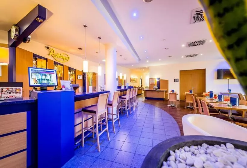 Fotos del hotel Holiday Inn Express Dortmund, An Ihg:  4