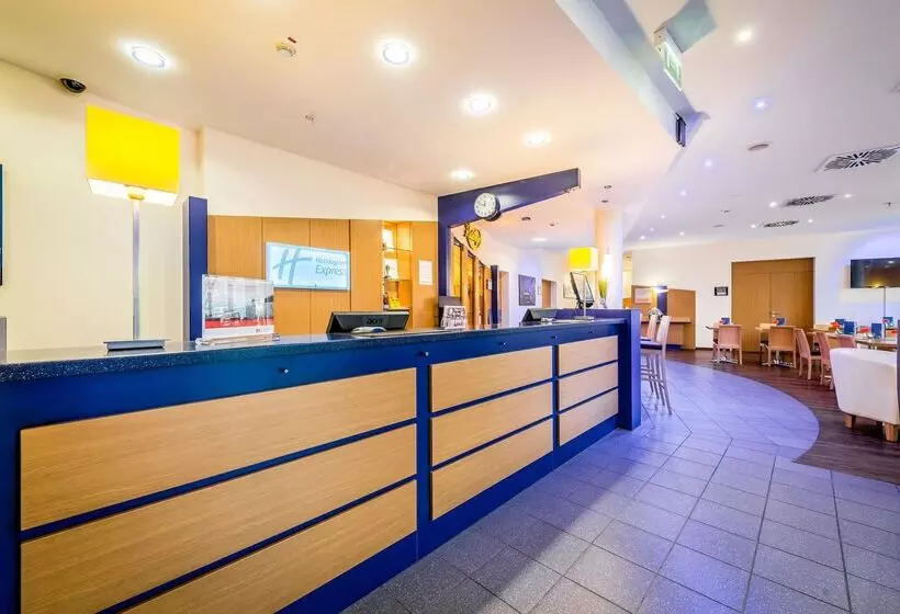 Fotos del hotel Holiday Inn Express Dortmund, An Ihg:  2