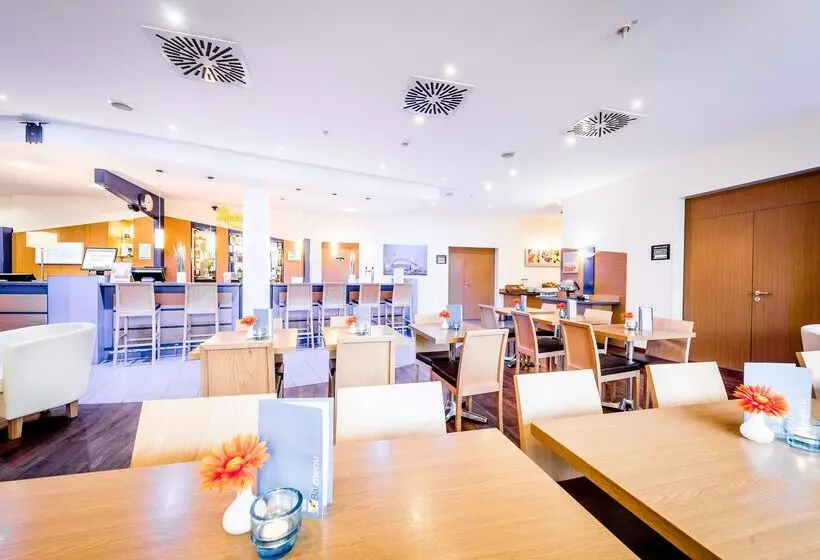 Fotos del hotel Holiday Inn Express Dortmund, An Ihg:  12