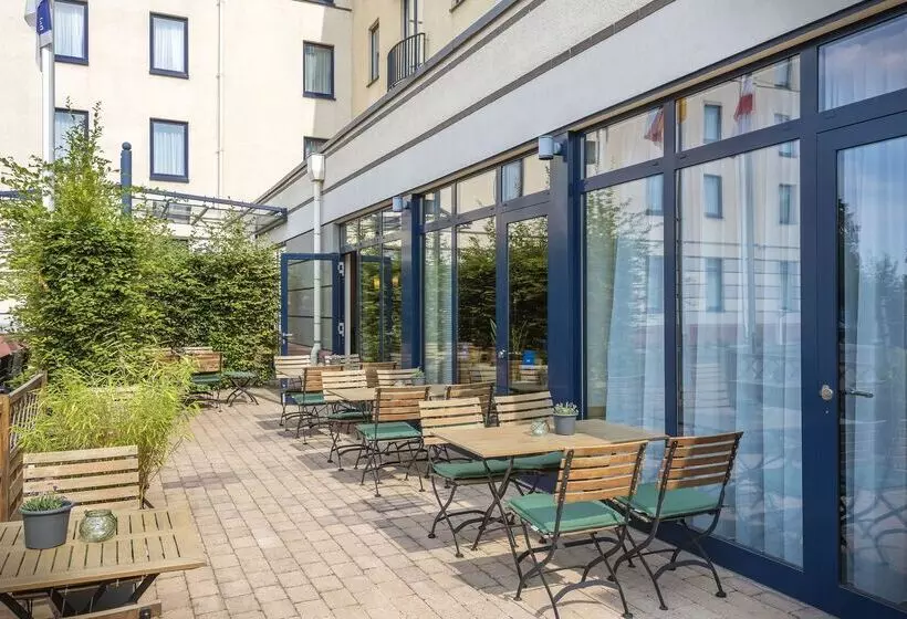 Fotos del hotel Holiday Inn Express Dortmund, An Ihg:  7