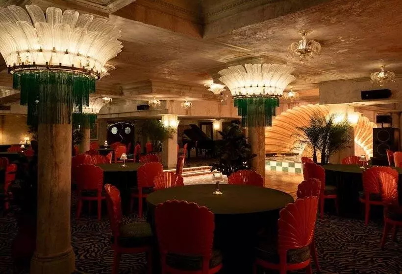 Fotos del hotel The Lafayette Hotel, Swim Club & Bungalows:  6