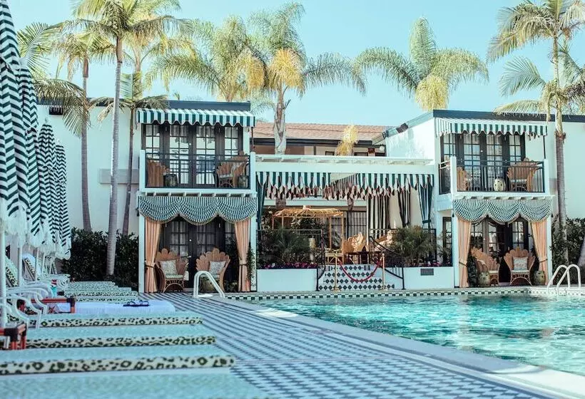 Fotos del hotel The Lafayette Hotel, Swim Club & Bungalows:  25