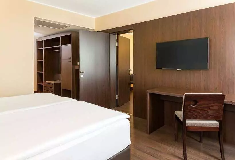 Fotos del hotel Nh Danube City:  19