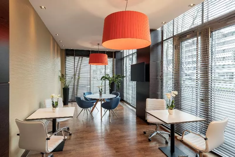 Fotos del hotel Nh Danube City:  59