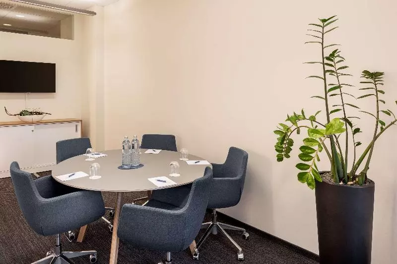 Fotos del hotel Nh Danube City:  36