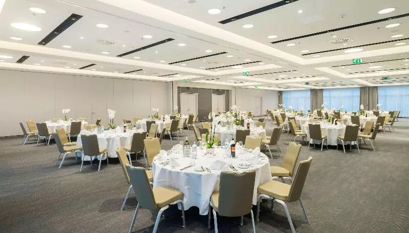 Fotos del hotel Nh Danube City:  67