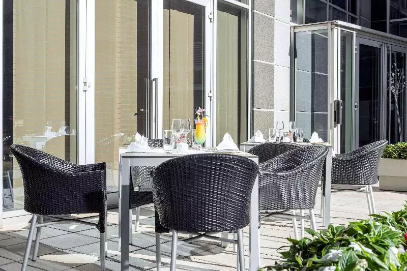 Fotos del hotel Nh Danube City:  53