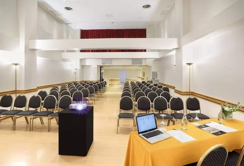 Fotos del hotel Dolmen:  23