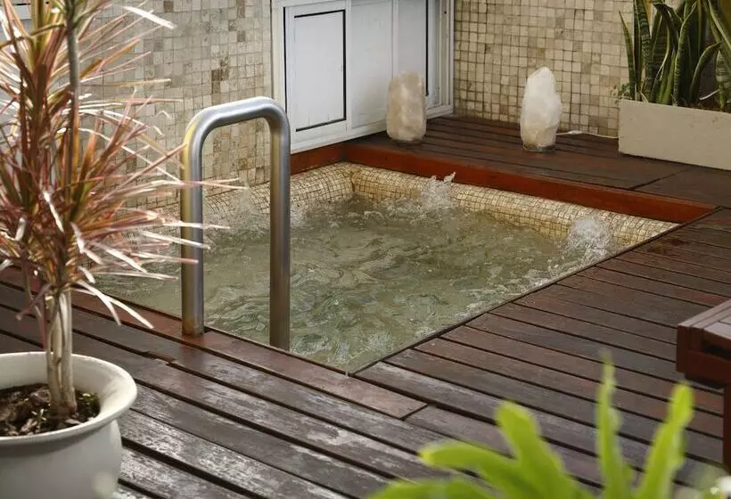 Fotos del hotel Dolmen:  3