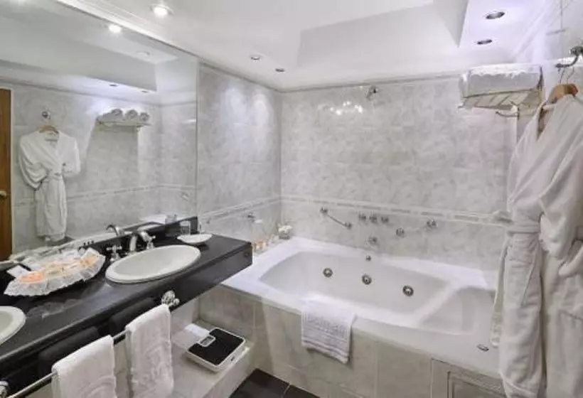 Fotos del hotel Dolmen:  6