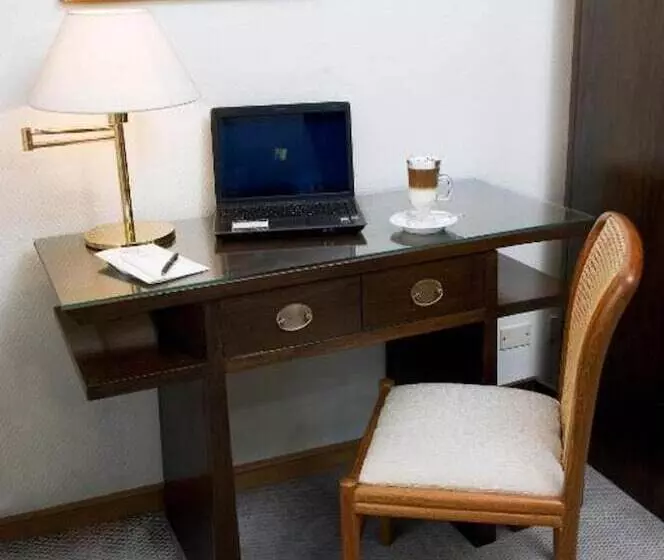 Fotos del hotel Dolmen:  17