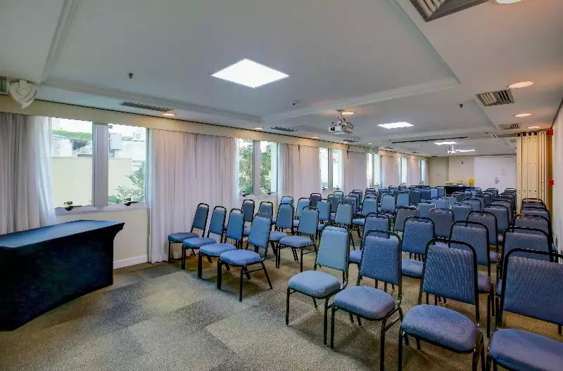 Fotos del hotel Comfort Suítes Oscar Freire:  12