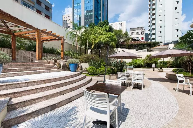 Fotos del hotel Comfort Suítes Oscar Freire:  4