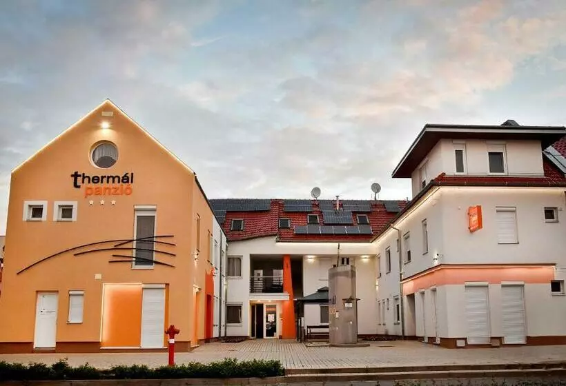 Fotos del hotel Thermál Panzió:  7