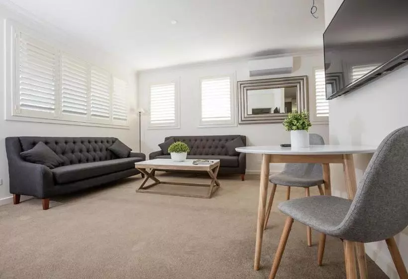 Newington Apartments