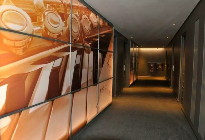 Fotos del hotel Broadway Hotel & Suites:  4