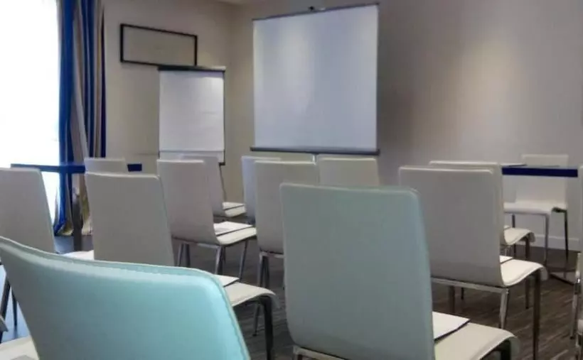 Fotos del hotel Holiday Inn Express Rome  East:  18