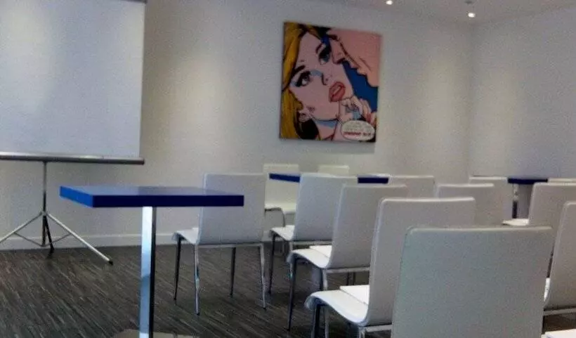 Fotos del hotel Holiday Inn Express Rome  East:  6