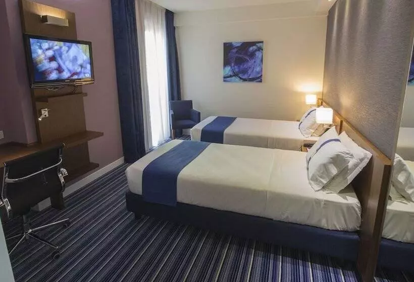 Fotos del hotel Holiday Inn Express Rome  East:  19