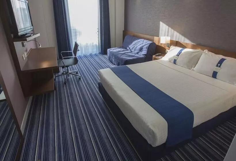 Fotos del hotel Holiday Inn Express Rome  East:  2