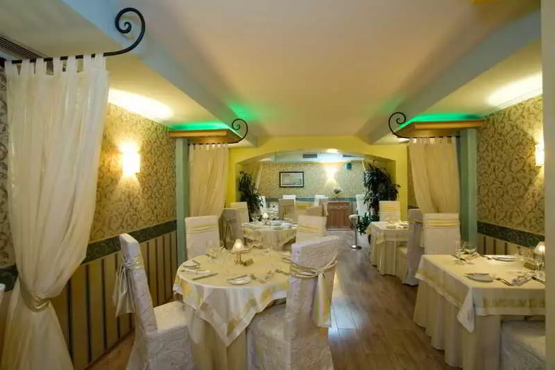 Fotos del hotel Capitol:  17