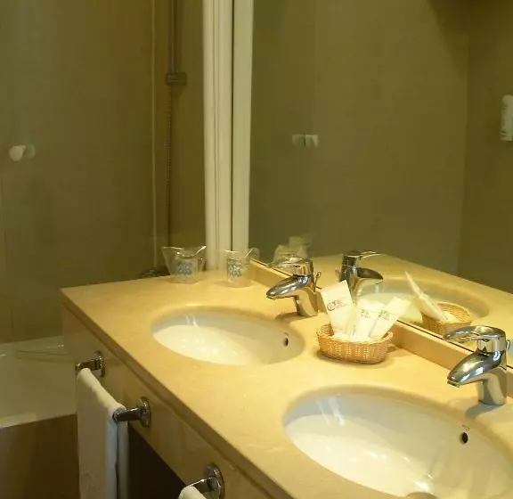 Fotos del hotel Ii Castillas Madrid:  6