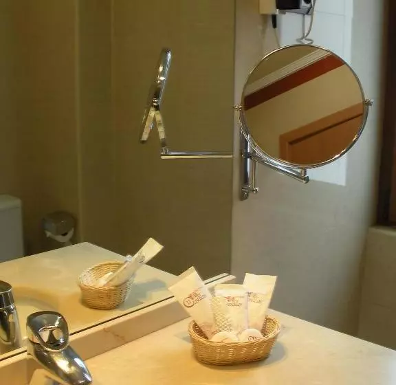 Fotos del hotel Ii Castillas Madrid:  9