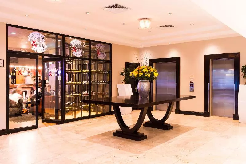 Fotos del hotel Onomo  Cape Town – Inn On The Square:  9