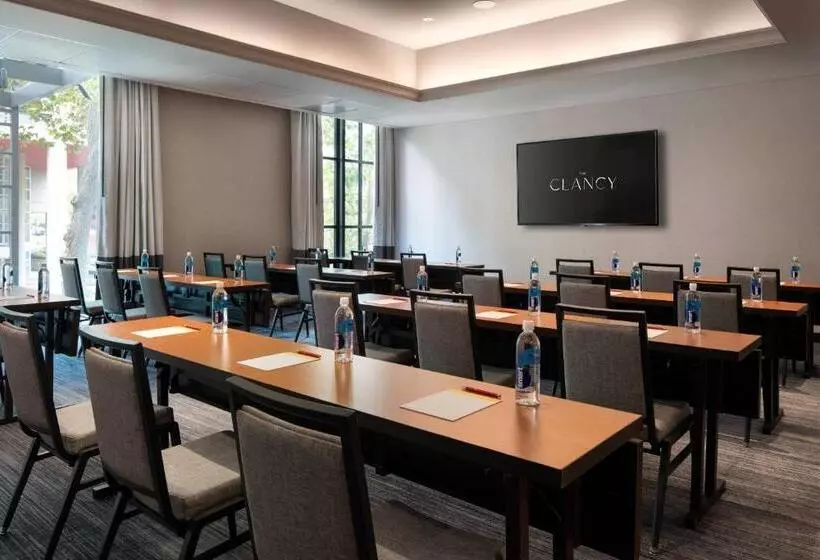 Fotos del hotel The Clancy, Autograph Collection:  15