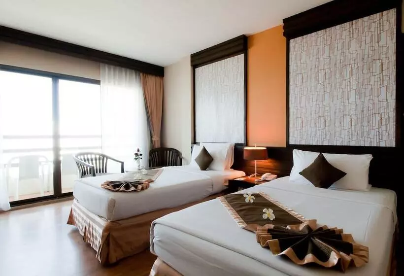 Fotos del hotel Grand Jomtien Palace:  2