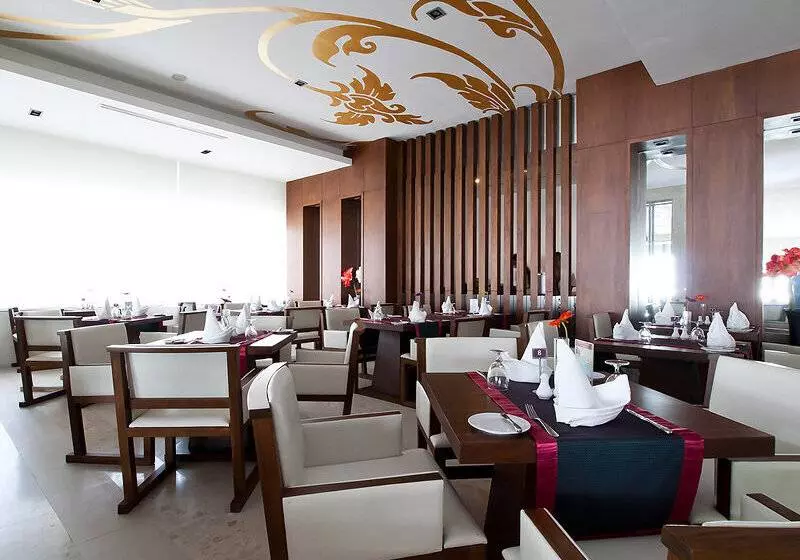 Fotos del hotel Grand Jomtien Palace:  5