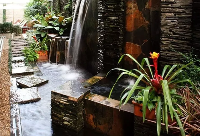 Fotos del hotel St. James Hotel:  8