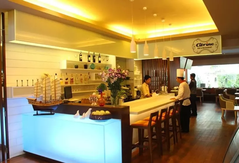 Fotos del hotel St. James Hotel:  10