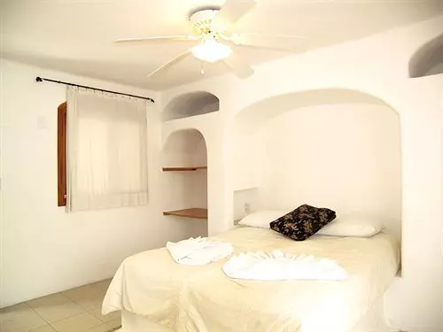 Fotos del hotel Partyholic:  10