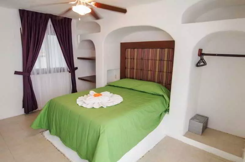 Fotos del hotel Partyholic:  18