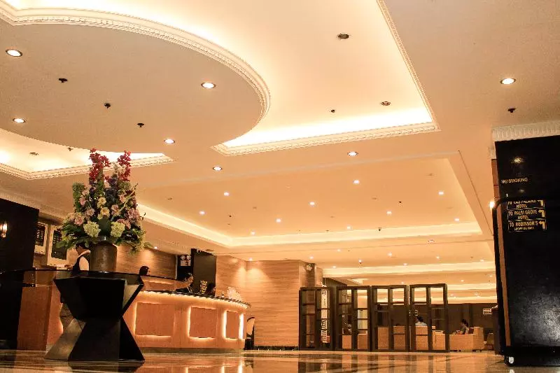 Fotos del hotel Executive Plaza:  4