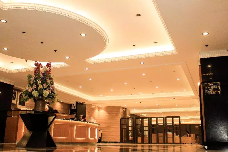 Fotos del hotel Executive Plaza:  8