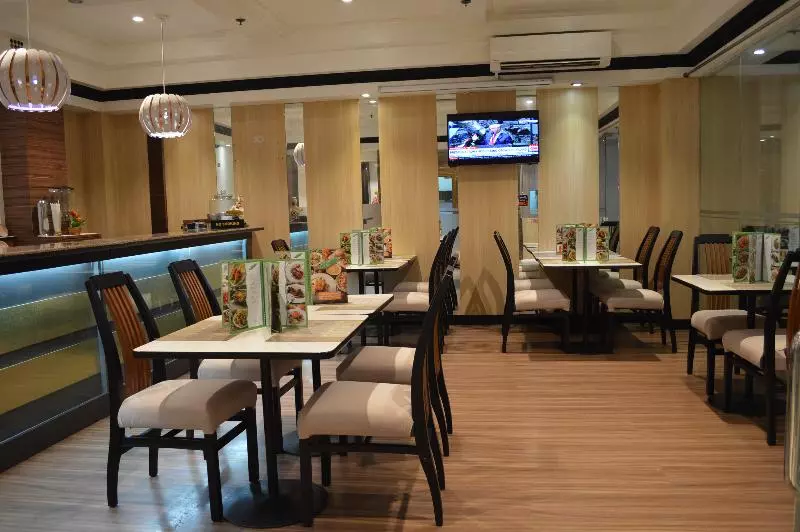 Fotos del hotel Executive Plaza:  5