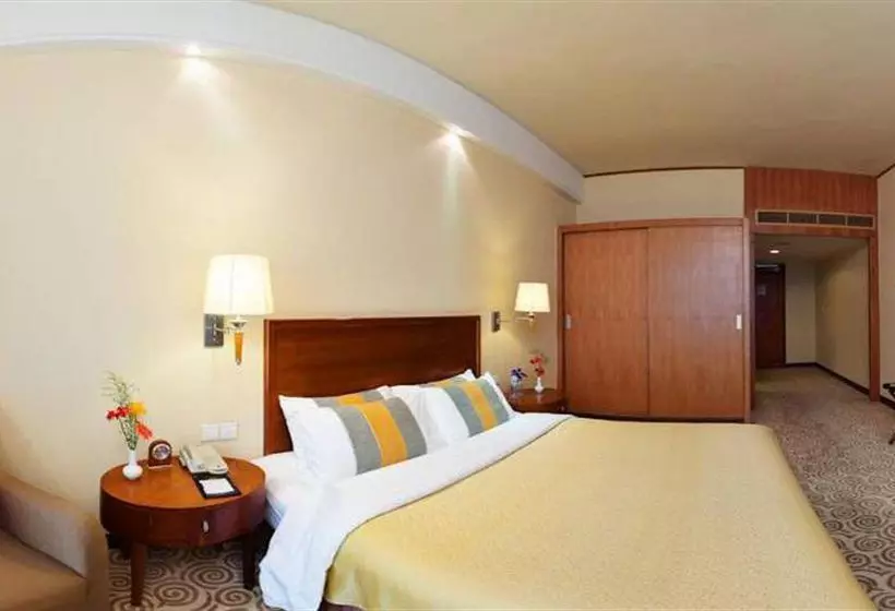 Fotos del hotel Equatorial Qingdao:  2