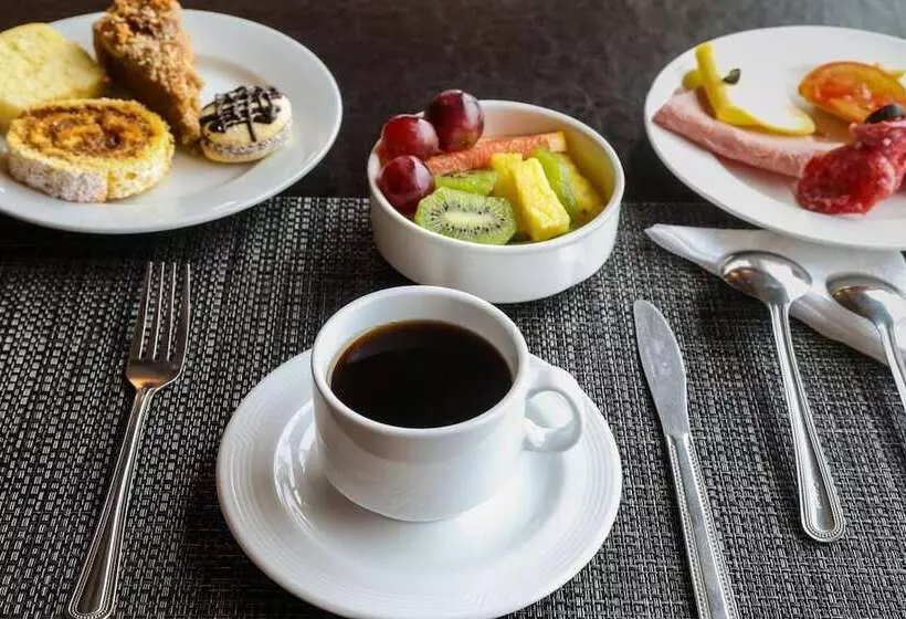 Fotos del hotel Martín Gusinde:  8