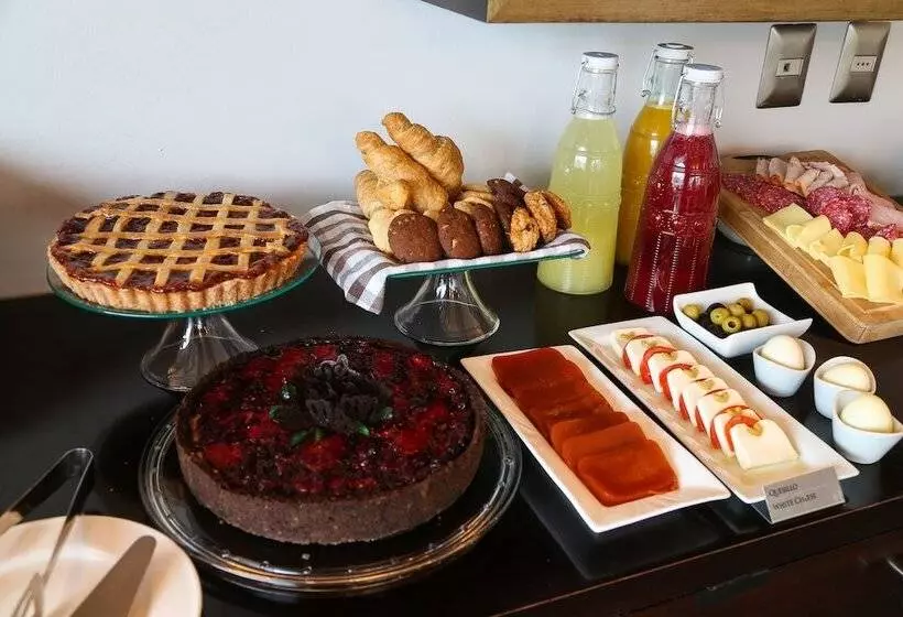 Fotos del hotel Martín Gusinde:  15